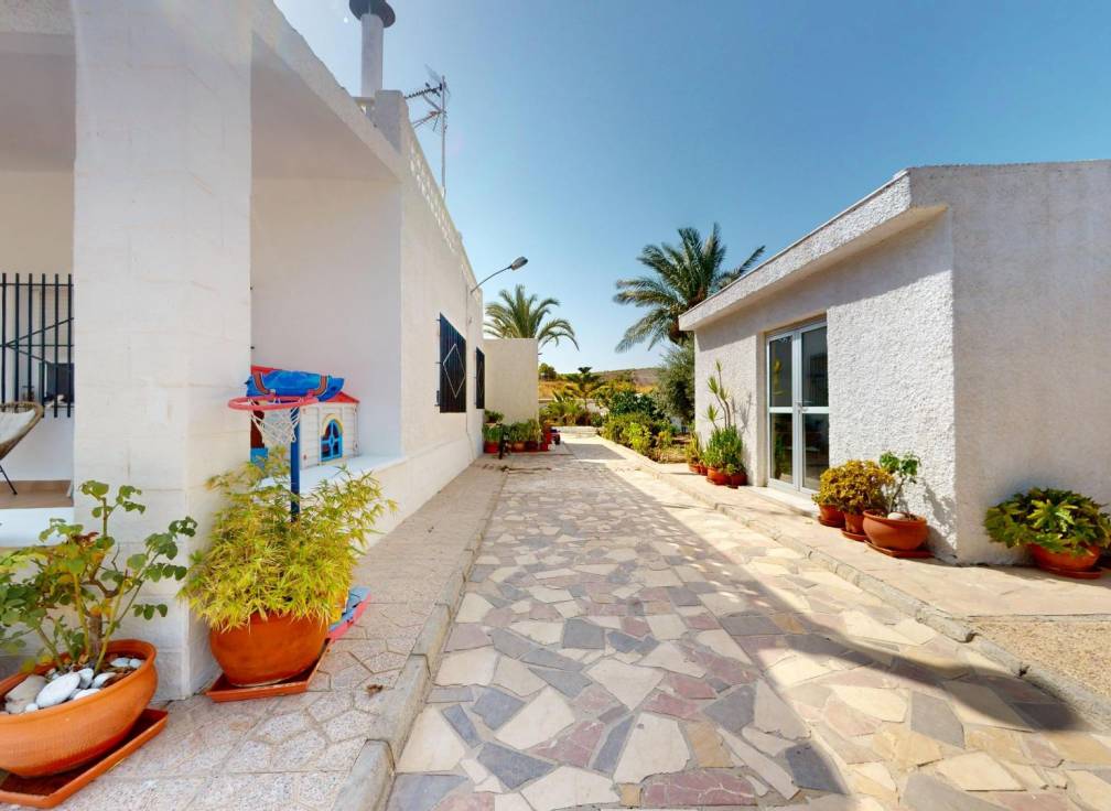 Resale - Villa - Elche - La Galia-Bonavista