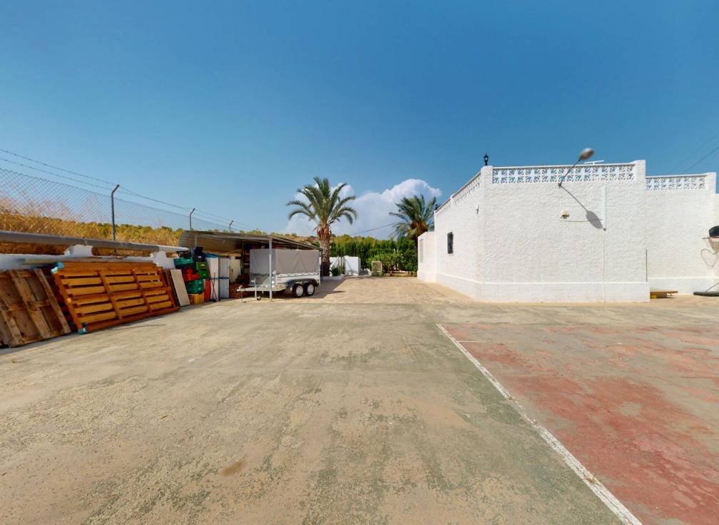 Resale - Villa - Elche - La Galia-Bonavista