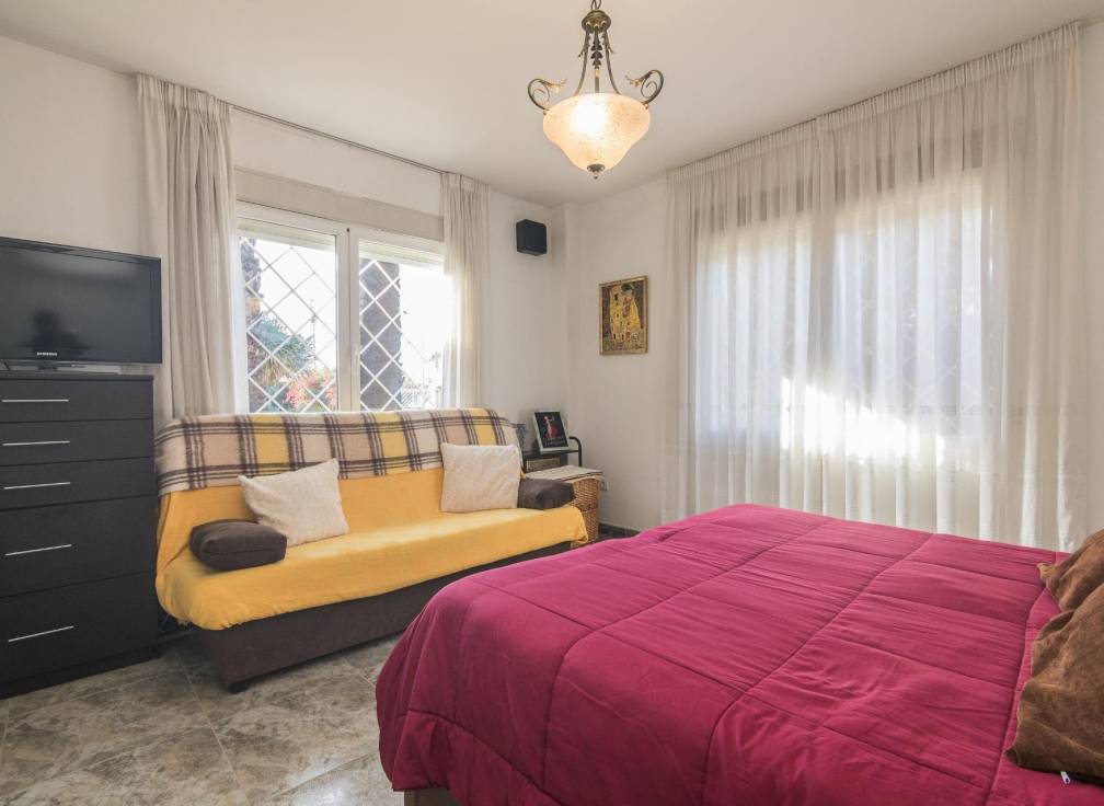 Resale - Villa - Elche Pedanías - Alzabares