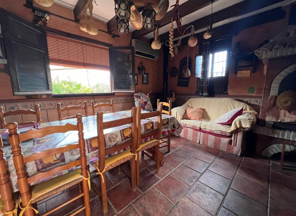 Resale - Villa - Elche Pedanías - Jubalcoi-Saladas