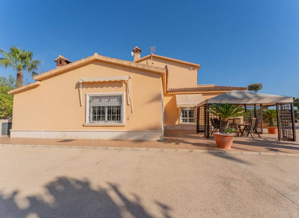 Resale - Villa - Elche Pedanías - Jubalcoy
