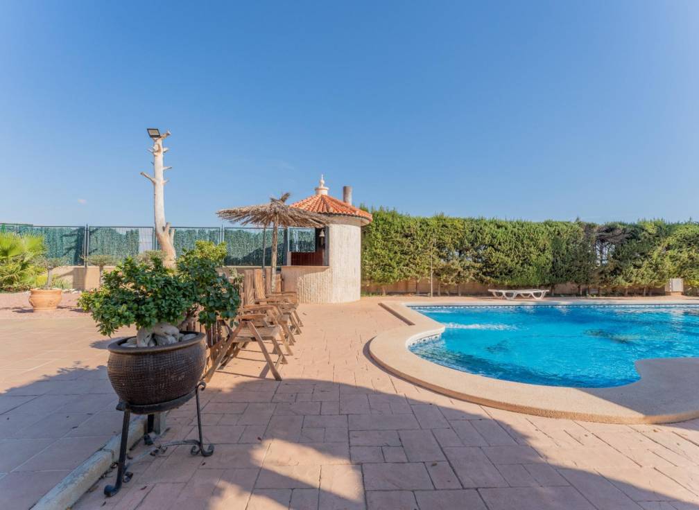 Resale - Villa - Elche Pedanías - Jubalcoy