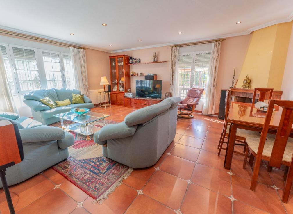 Resale - Villa - Elche Pedanías - Jubalcoy