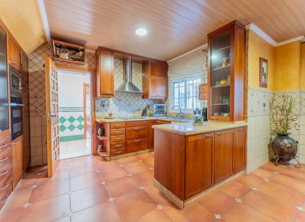 Resale - Villa - Elche Pedanías - Jubalcoy