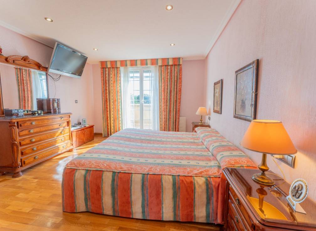 Resale - Villa - Elche Pedanías - Jubalcoy