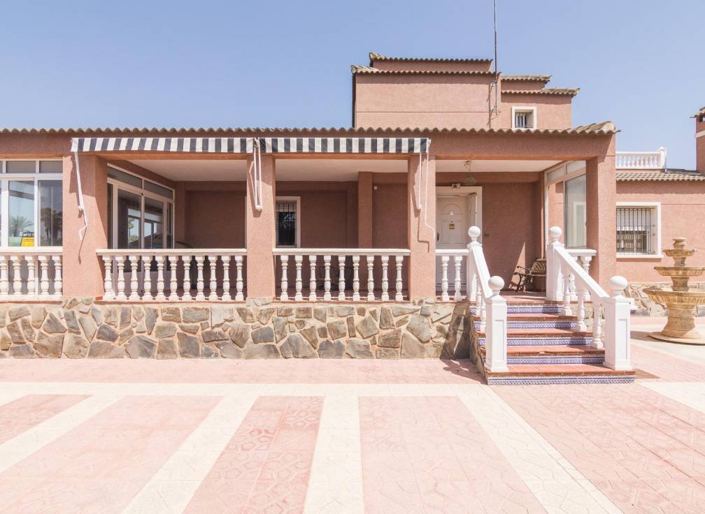 Resale - Villa - Elche Pedanías - La Hoya