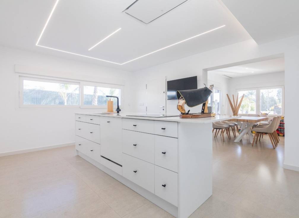 Resale - Villa - Elche Pedanías - Peña de Las Águilas