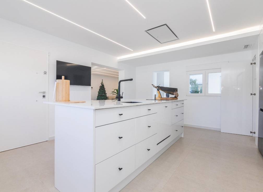 Resale - Villa - Elche Pedanías - Peña de Las Águilas