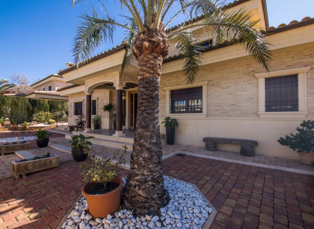 Resale - Villa - Elche Pedanías - Peña las Águilas