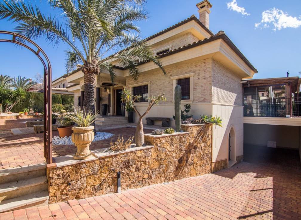 Resale - Villa - Elche Pedanías - Peña las Águilas