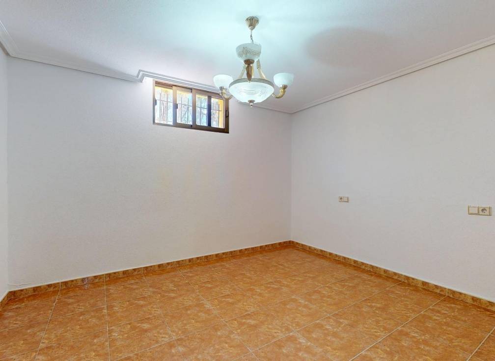 Resale - Villa - Elche Pedanías - Peña las Águilas