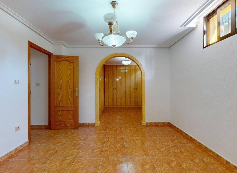 Resale - Villa - Elche Pedanías - Peña las Águilas