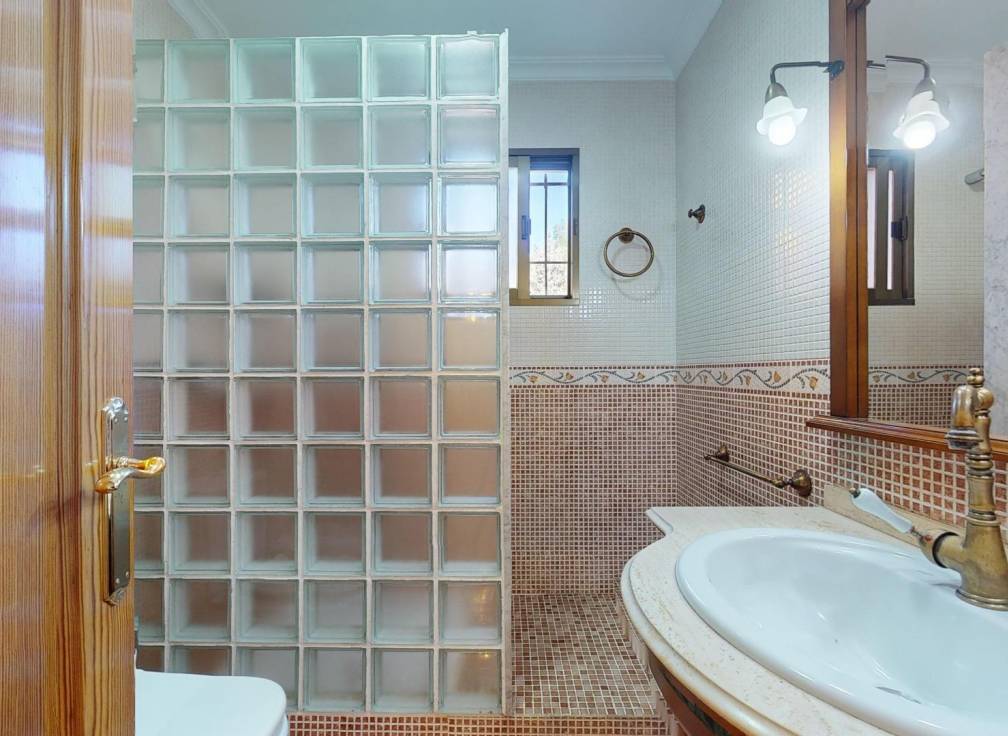 Resale - Villa - Elche Pedanías - Peña las Águilas