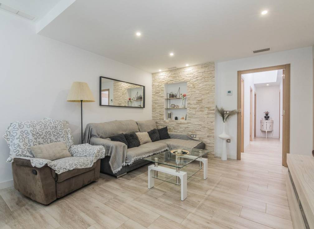 Resale - Villa - Elche Pedanías - Peña las Águilas