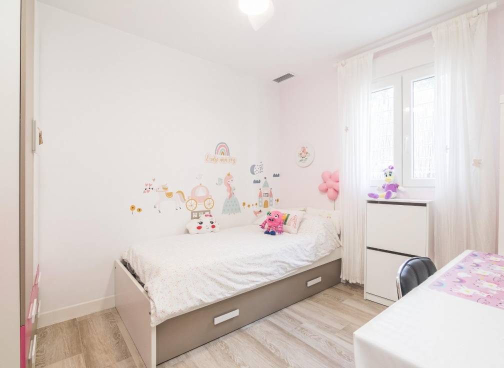 Resale - Villa - Elche Pedanías - Peña las Águilas