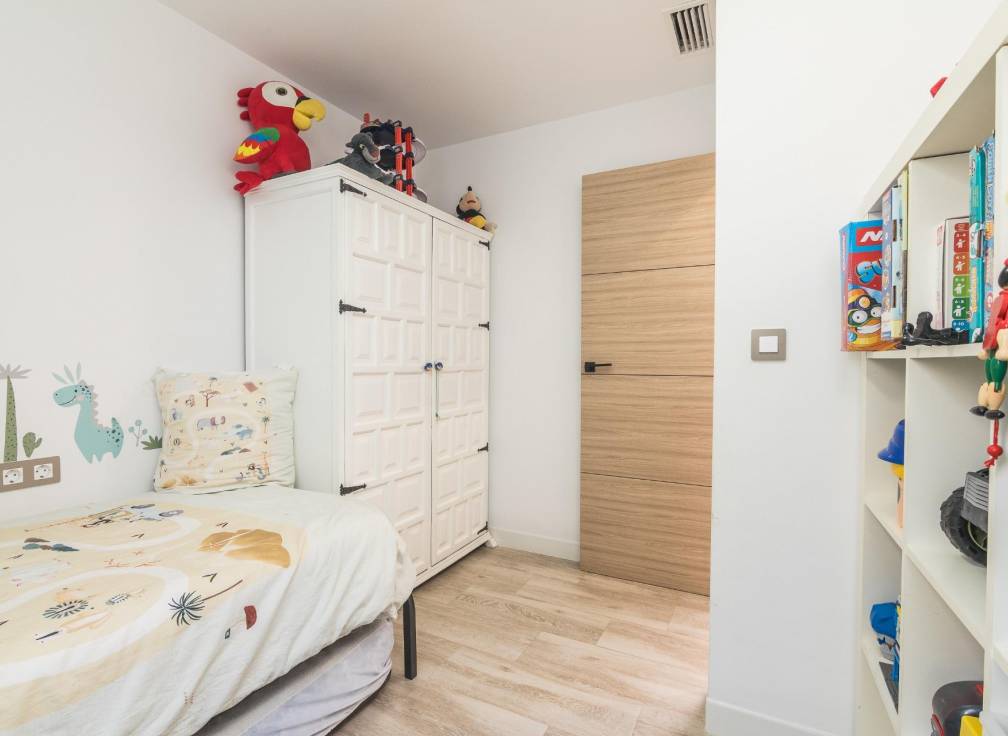 Resale - Villa - Elche Pedanías - Peña las Águilas