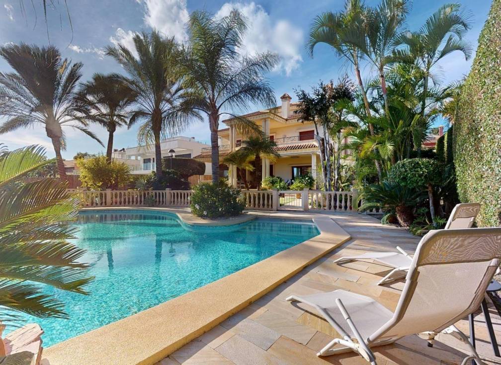 Resale - Villa - Elche Pedanías - Peña las Águilas