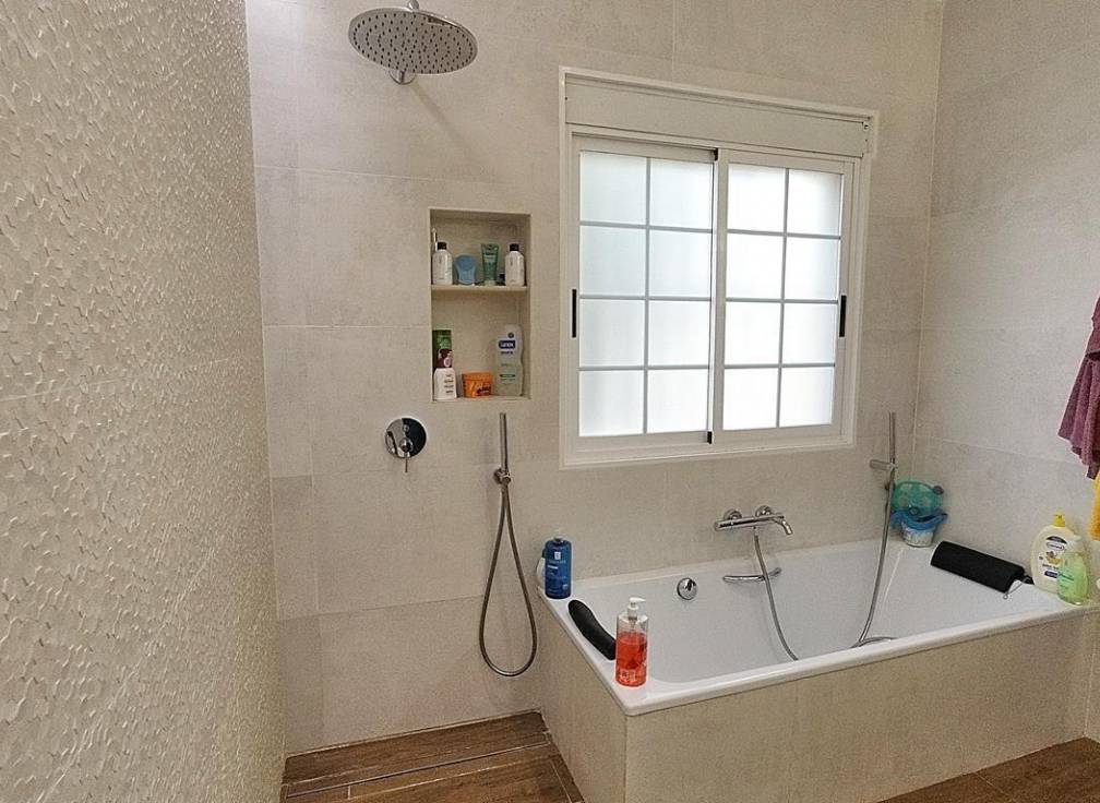 Resale - Villa - Elche Pedanías - Peña las Águilas