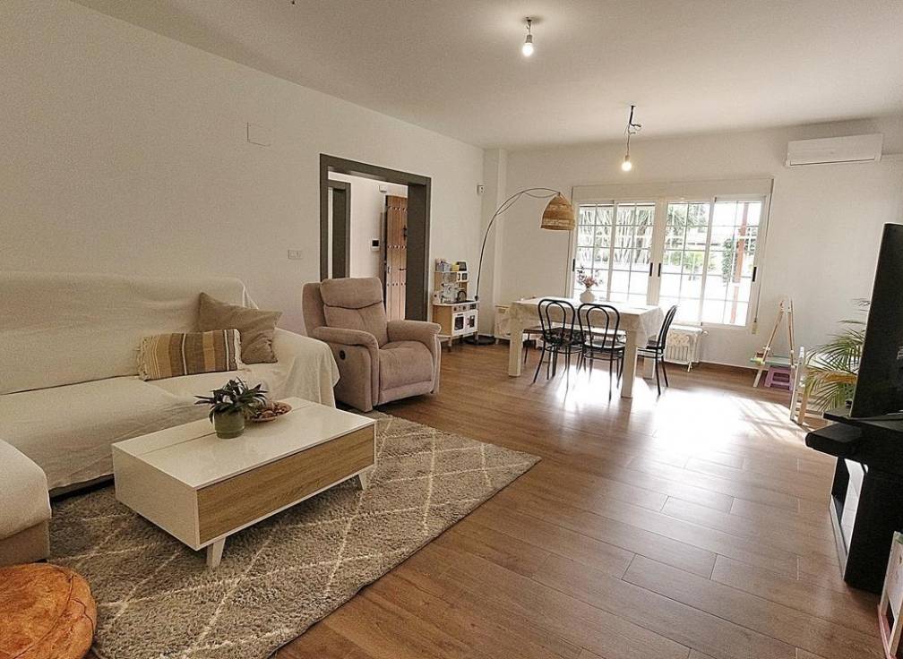 Resale - Villa - Elche Pedanías - Peña las Águilas