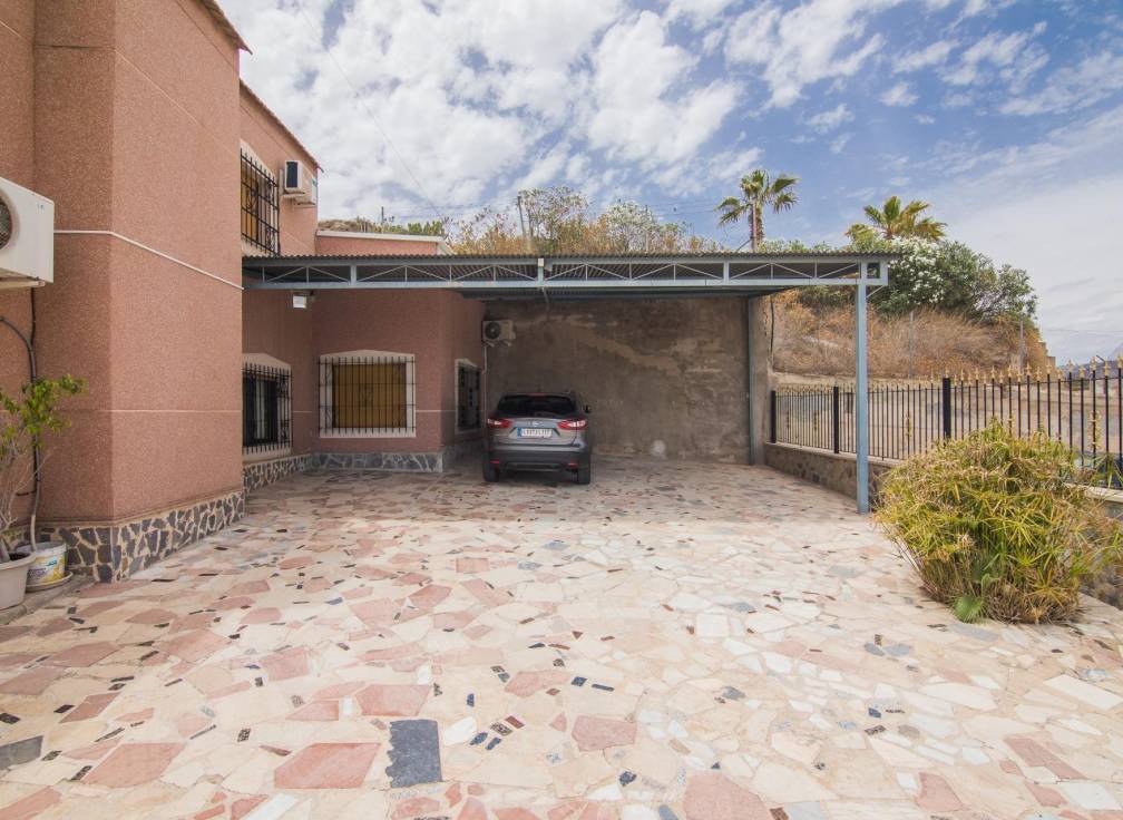 Resale - Villa - Elche Pedanías - Poligono carrus