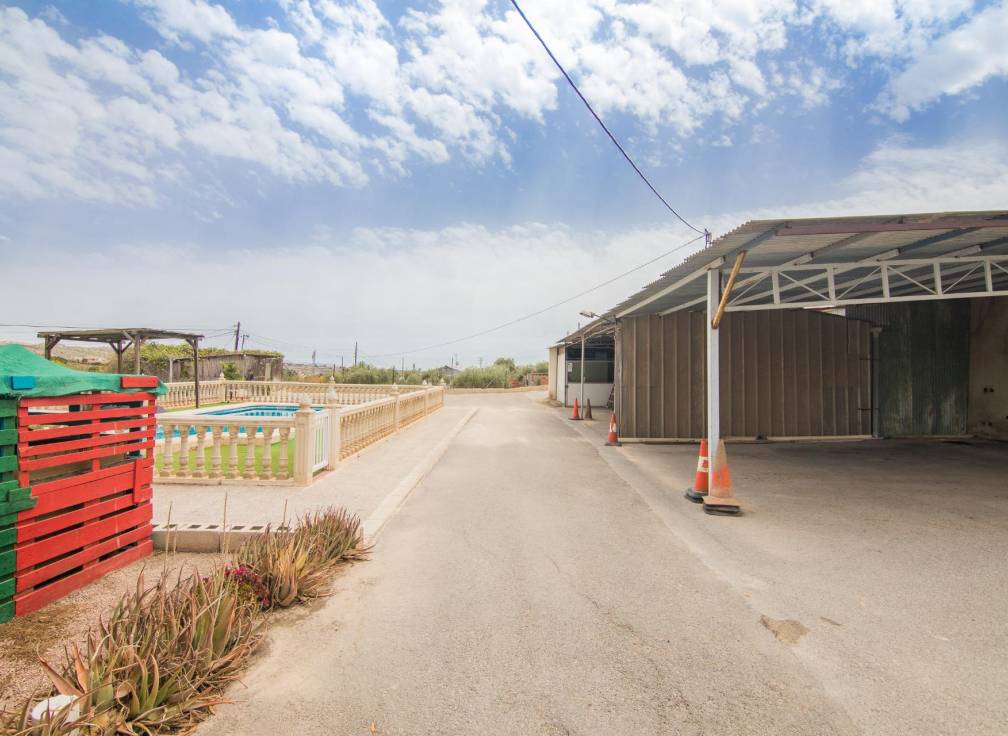 Resale - Villa - Elche Pedanías - Poligono carrus