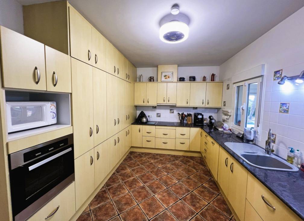 Resale - Villa - Jacarilla