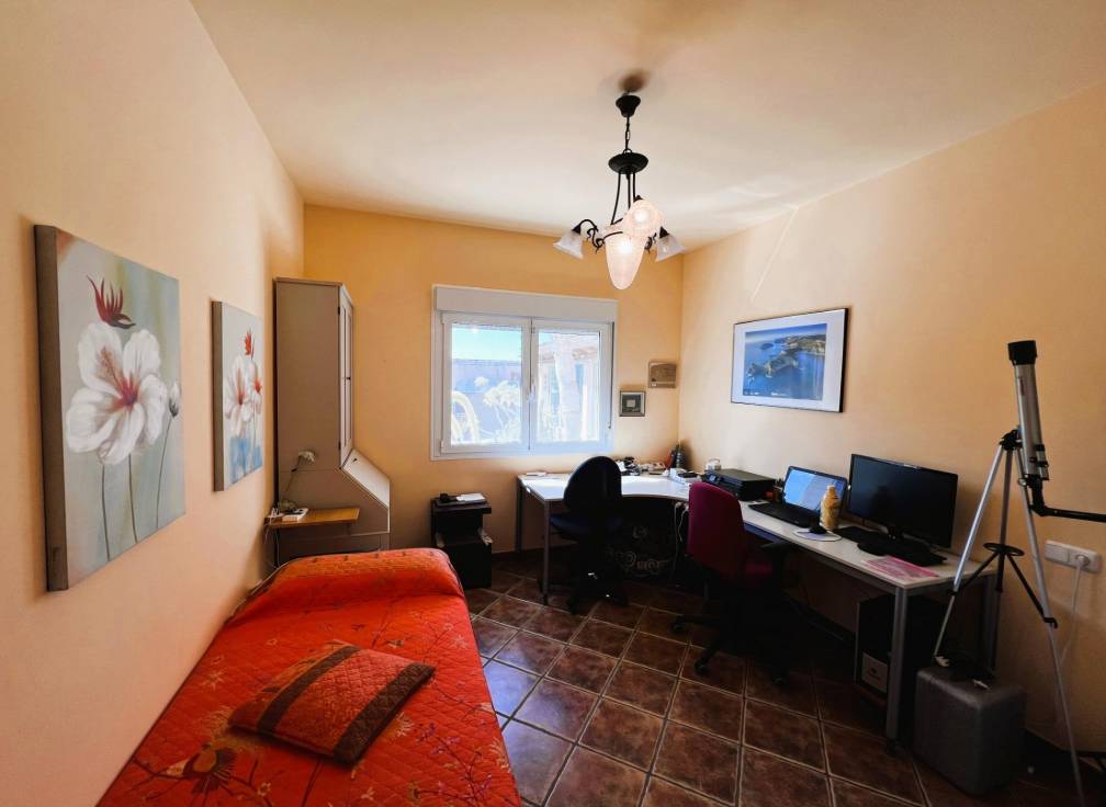 Resale - Villa - Jacarilla