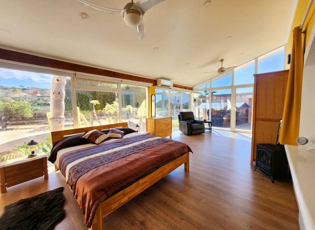 Resale - Villa - Jacarilla