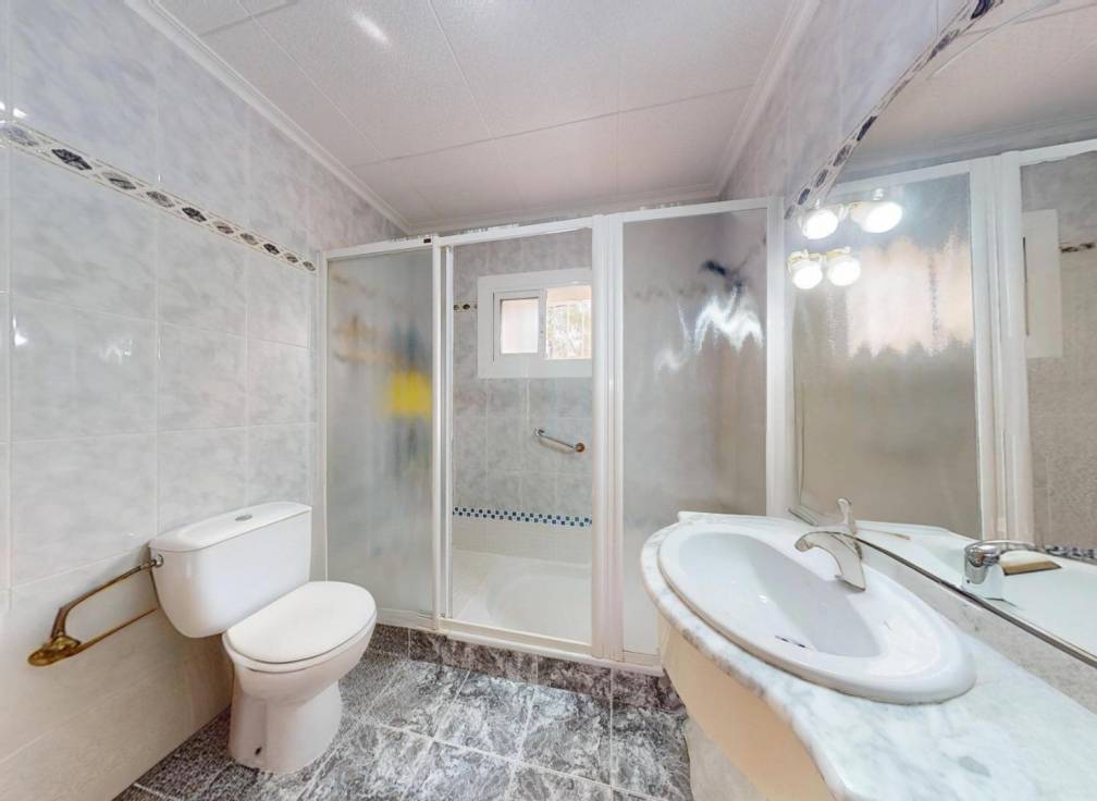 Resale - Villa - Las bayas - Las Bayas-Asprillas