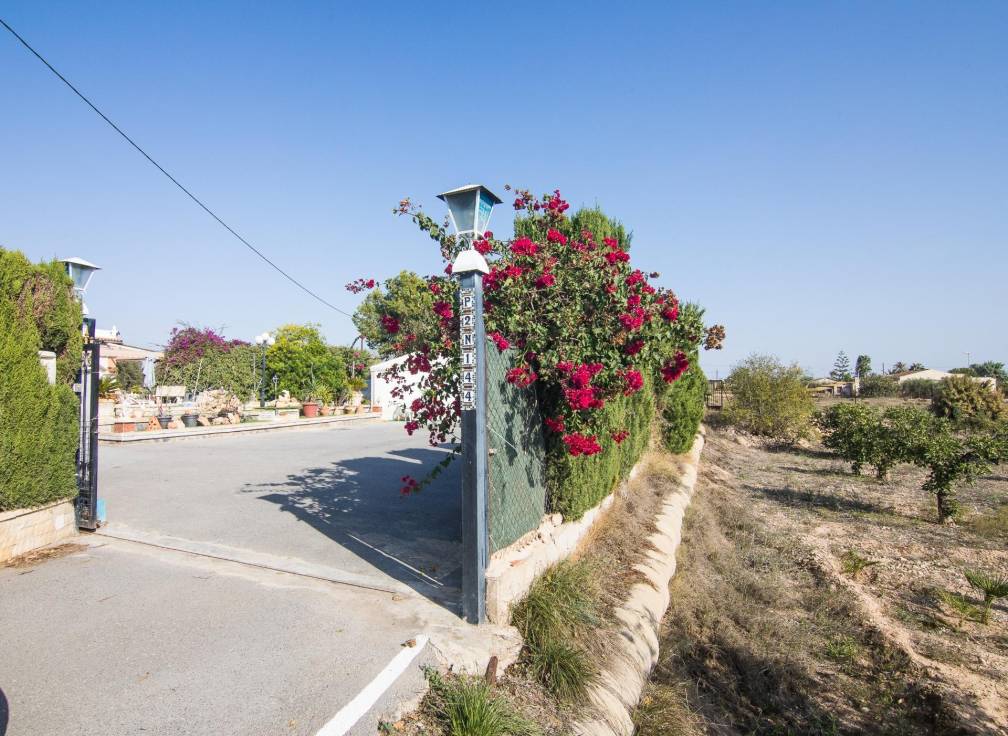 Resale - Villa - Matola - Algoda-Matola-Llano de San José