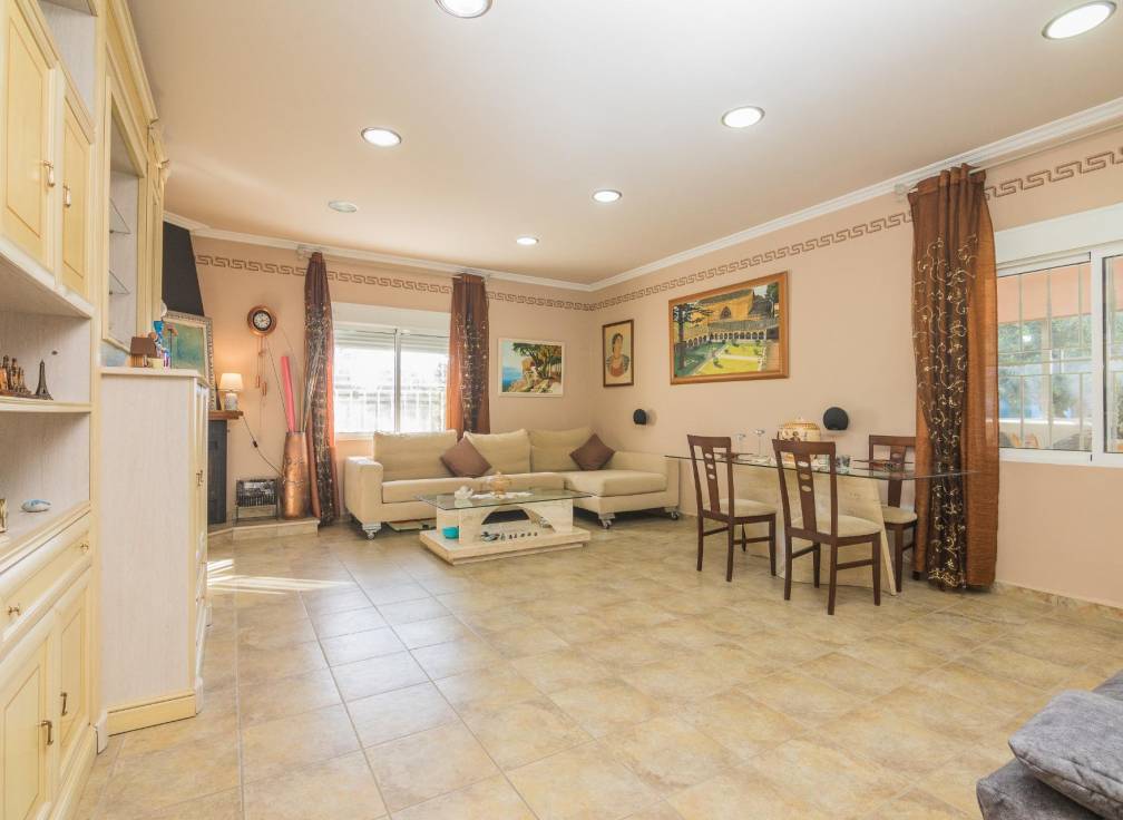 Resale - Villa - Matola - Algoda-Matola-Llano de San José