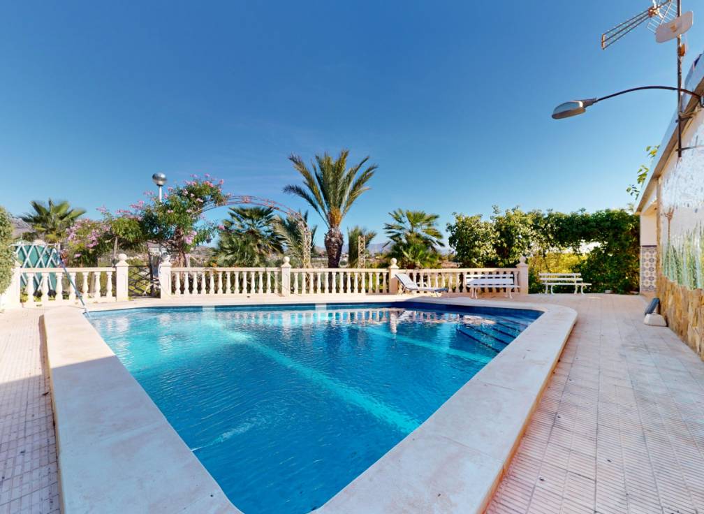 Resale - Villa - Novelda - Comunidad valenciana