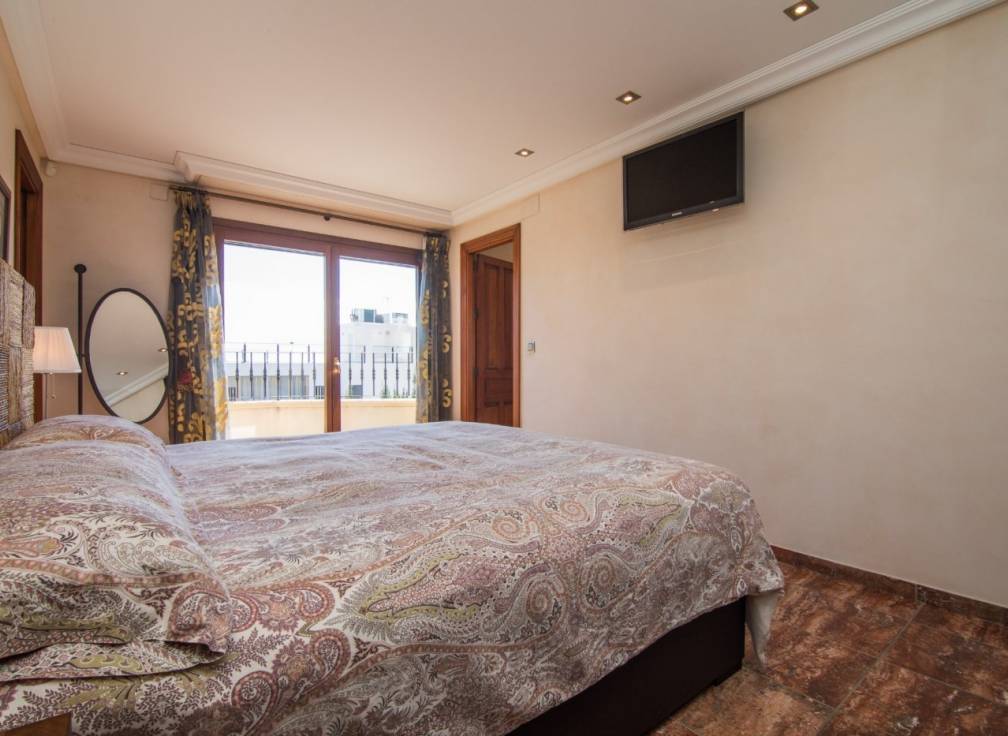 Resale - Villa - Peña las aguilas - PEÑA DE LAS AGUILAS