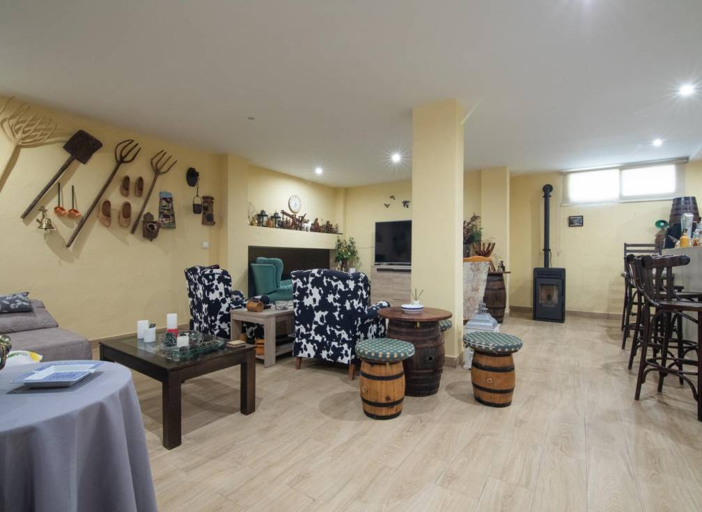 Resale - Villa - Peña las aguilas - PEÑA DE LAS AGUILAS