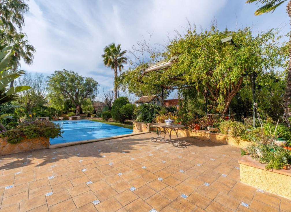 Resale - Villa - Perleta - Crta. santa pola