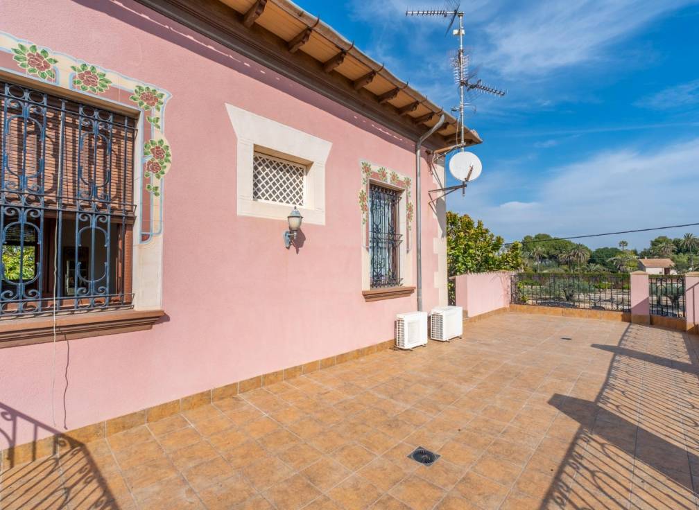 Resale - Villa - Perleta - Crta. santa pola