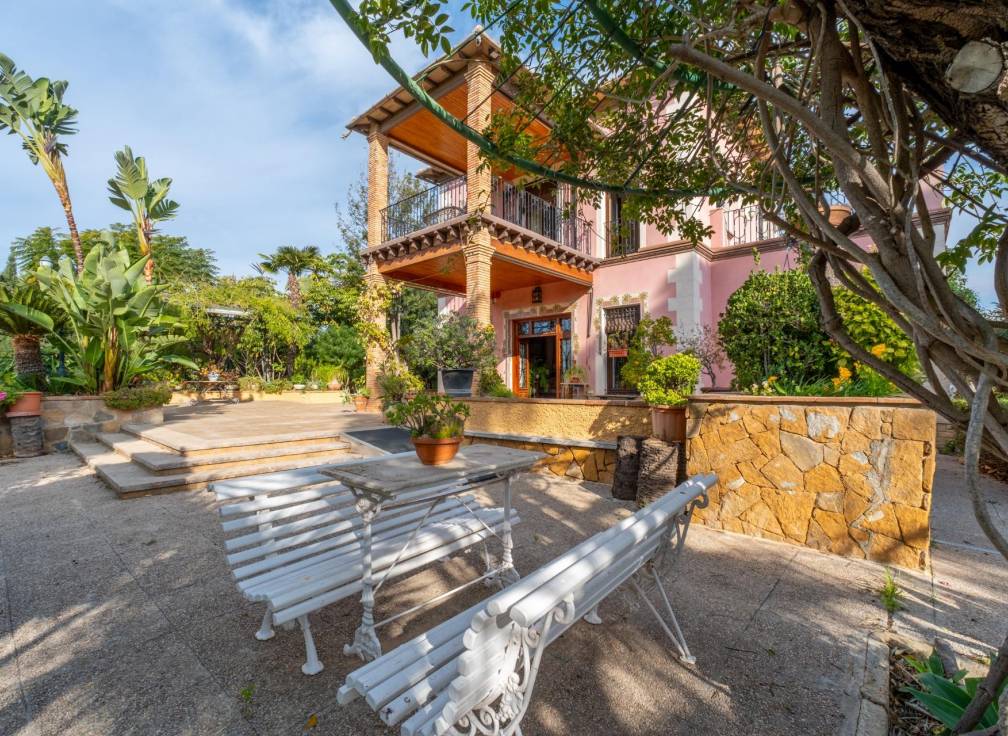 Resale - Villa - Perleta - Crta. santa pola