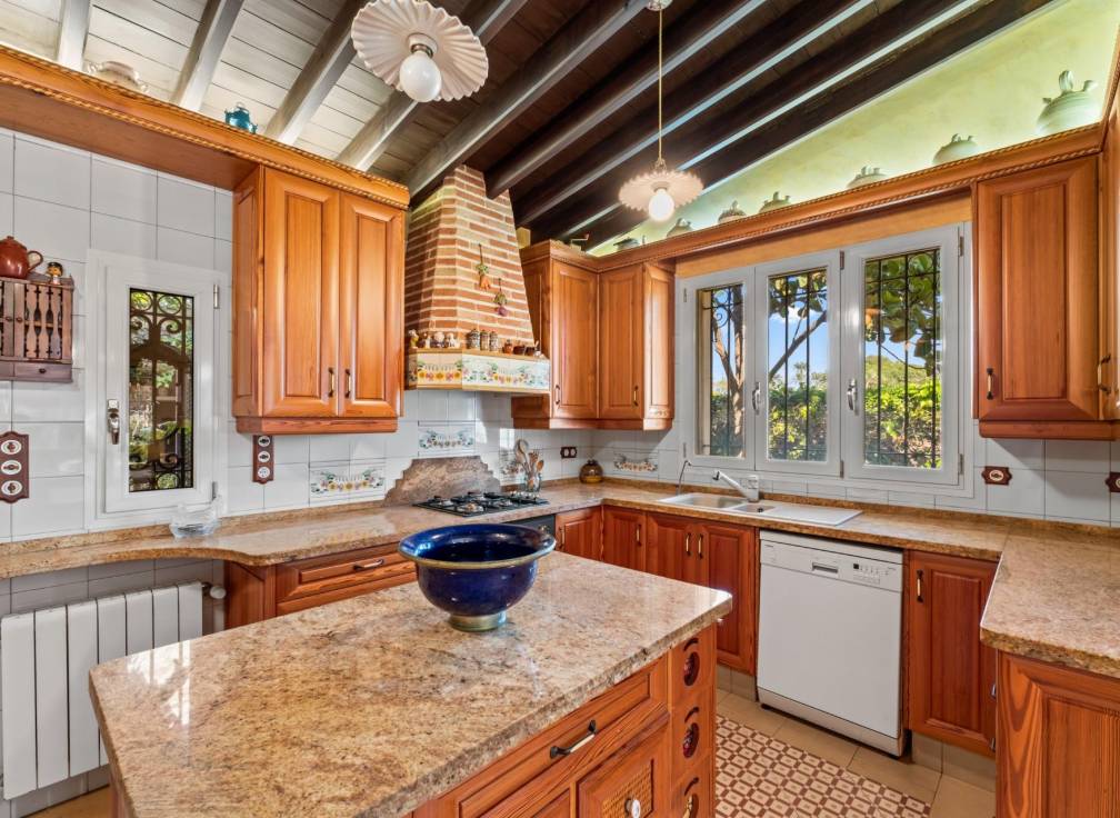 Resale - Villa - Perleta - Crta. santa pola