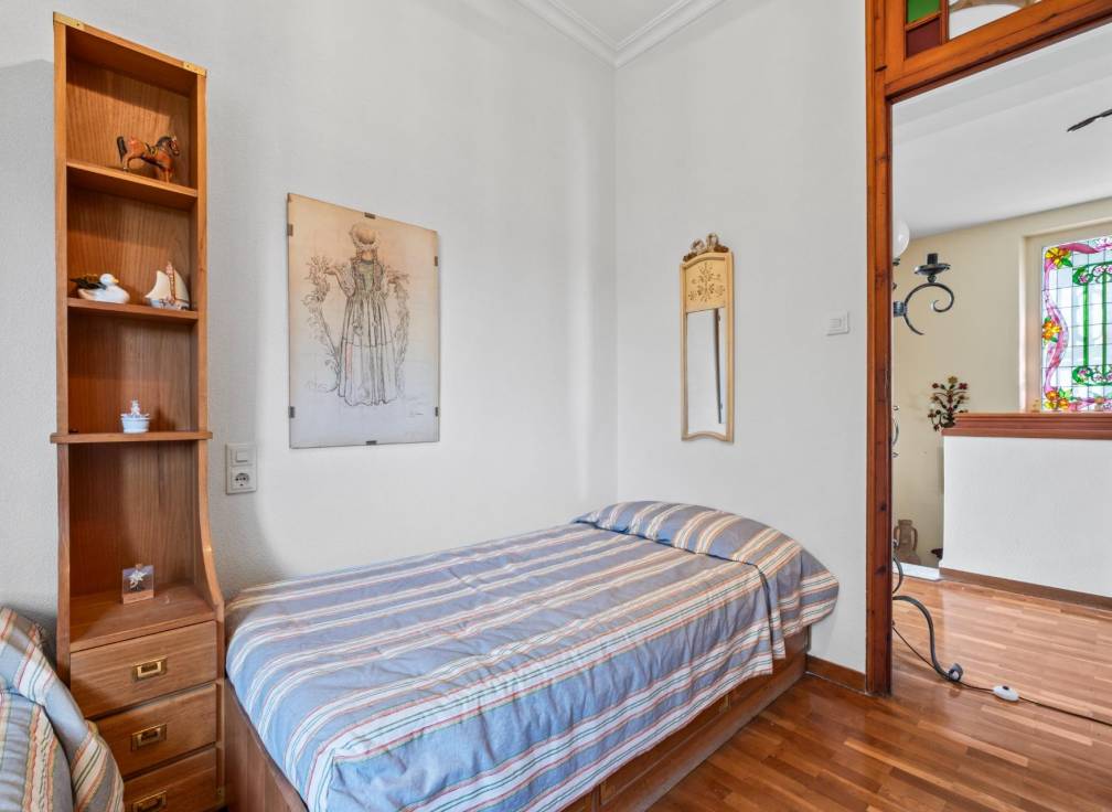 Resale - Villa - Perleta - Crta. santa pola