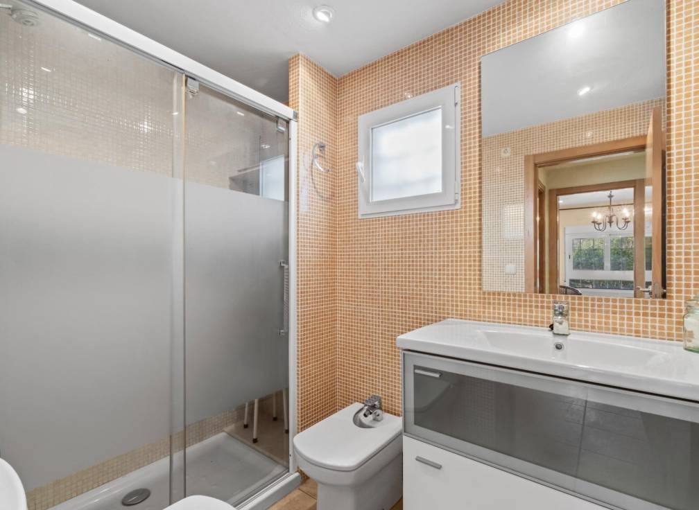 Resale - Villa - Perleta - Crta. santa pola