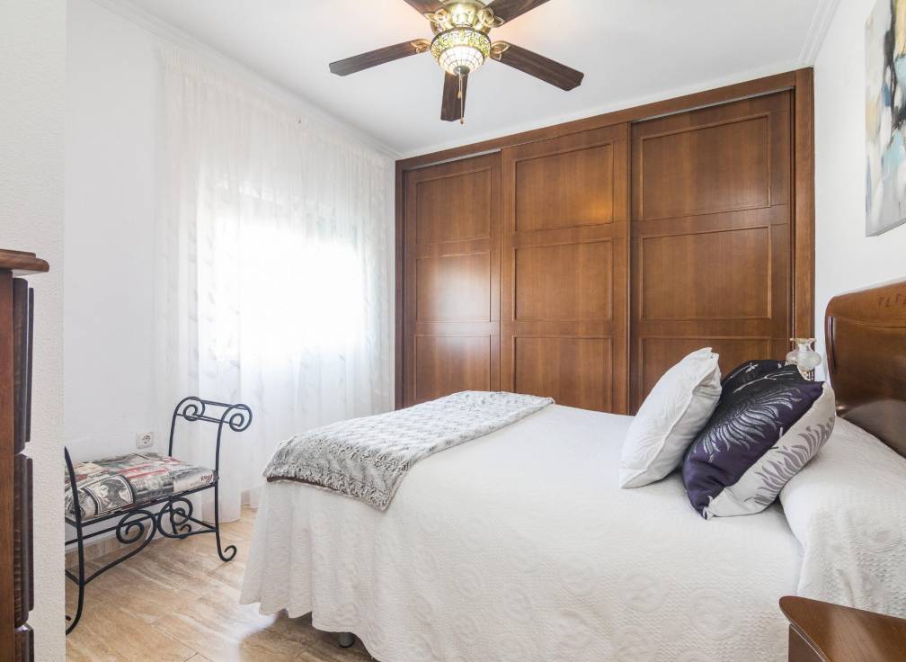 Resale - Villa - Perleta - Maitino-Perleta