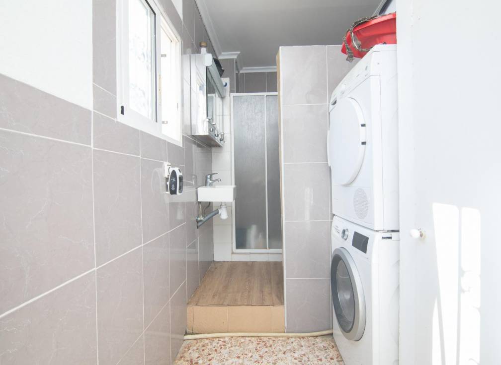 Resale - Villa - Perleta - Maitino-Perleta