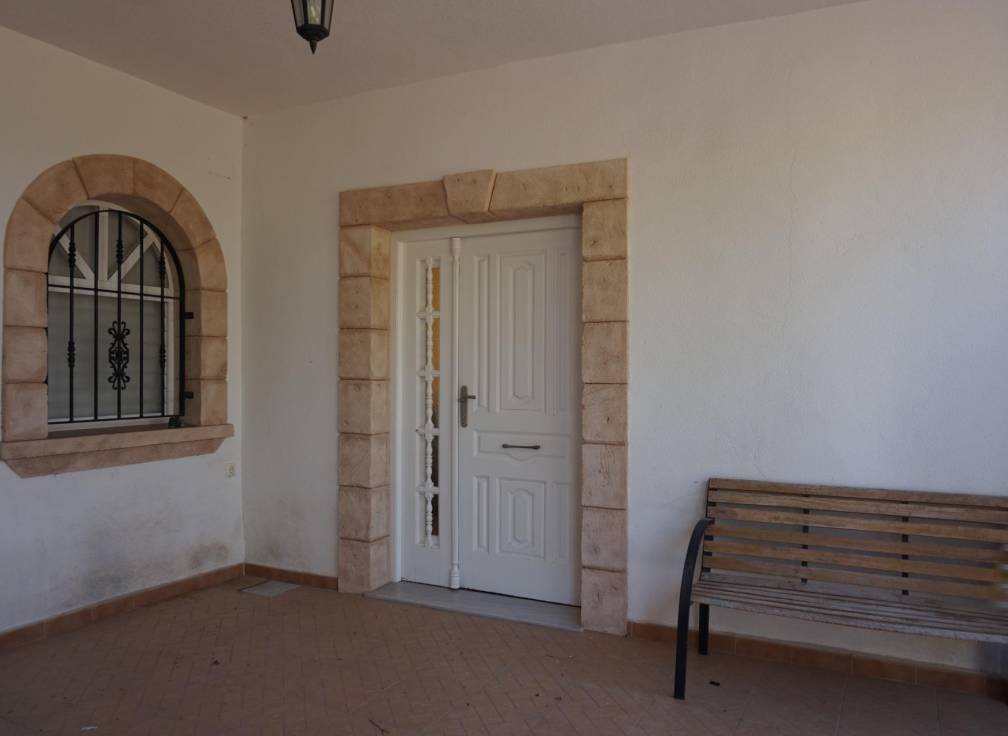 Resale - Villa - Perleta - Maitino-Perleta