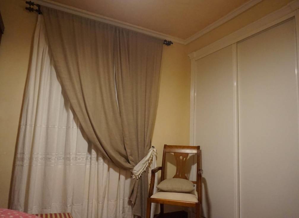 Resale - Villa - Perleta - Maitino-Perleta