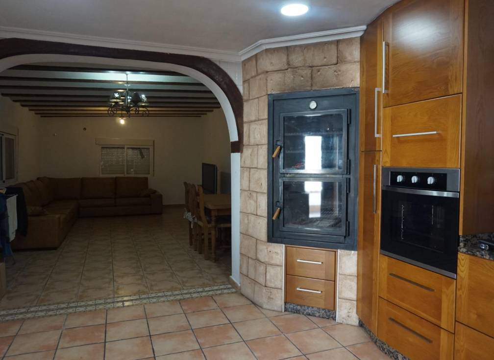Resale - Villa - Perleta - Maitino-Perleta