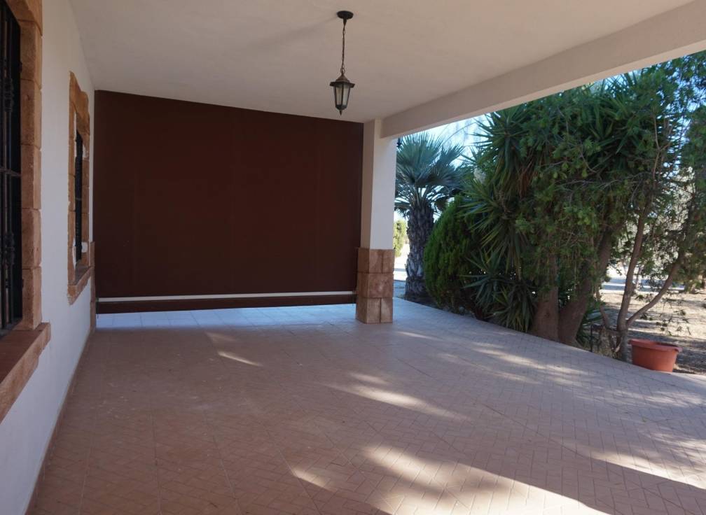 Resale - Villa - Perleta - Maitino-Perleta