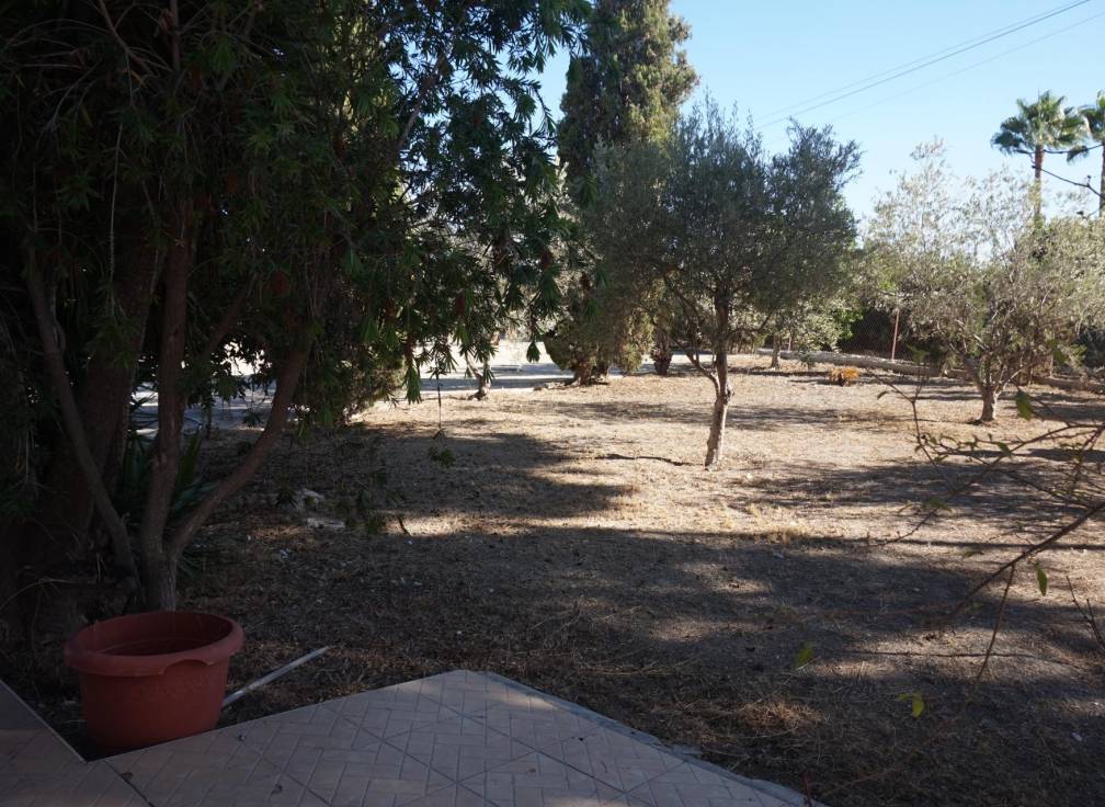 Resale - Villa - Perleta - Maitino-Perleta