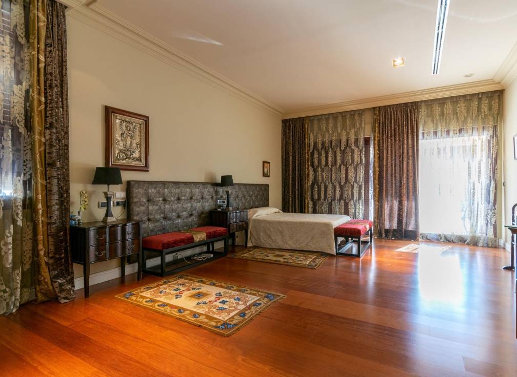 Resale - Villa - San Juan Playa - Cabo de las Huertas