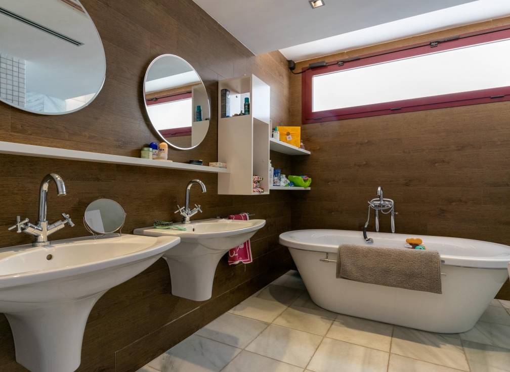 Resale - Villa - San Juan Playa - Cabo de las Huertas