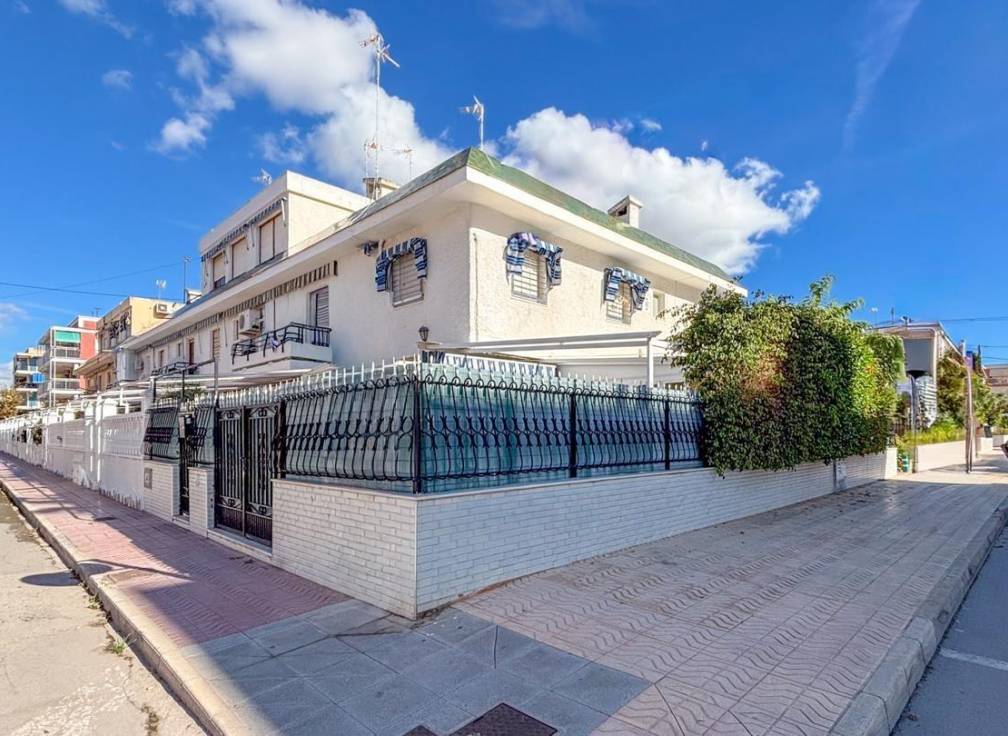 Resale - Villa - Santa Pola - Gran Playa